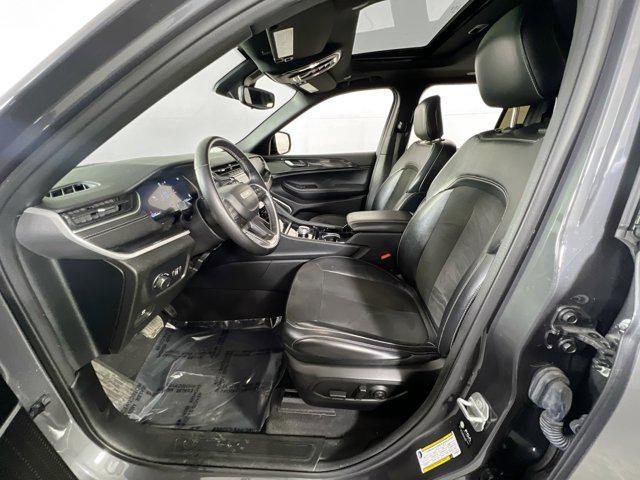 Photo of 2022 Baltic Gray Metallic Clearcoat Jeep Grand Cherokee
