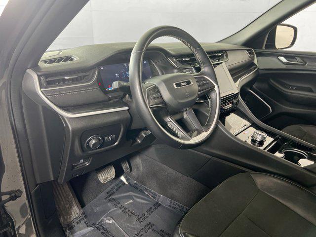 Photo of 2022 Baltic Gray Metallic Clearcoat Jeep Grand Cherokee