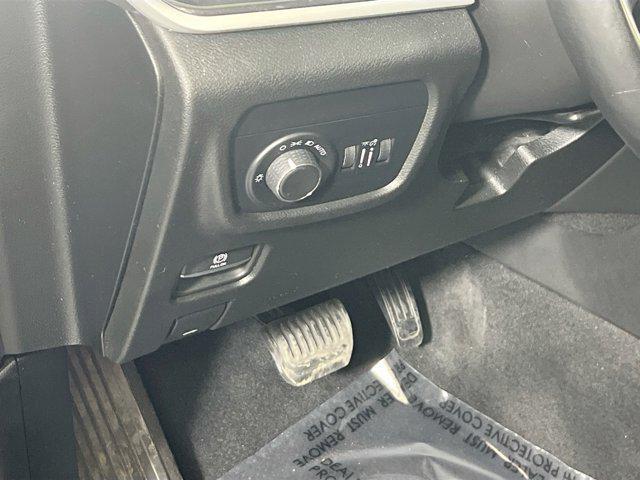 Photo of 2022 Baltic Gray Metallic Clearcoat Jeep Grand Cherokee