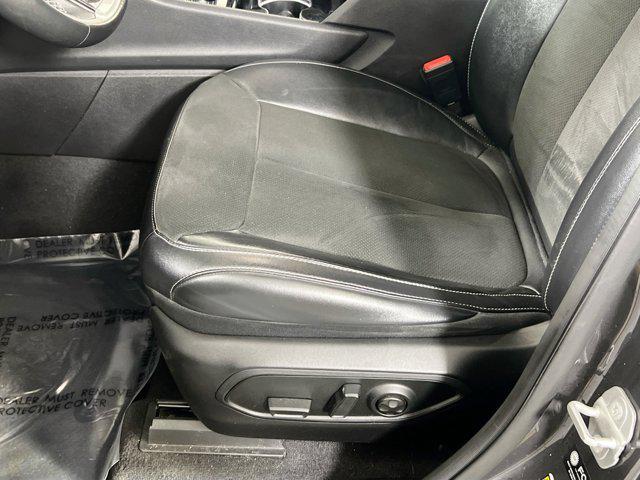 Photo of 2022 Baltic Gray Metallic Clearcoat Jeep Grand Cherokee