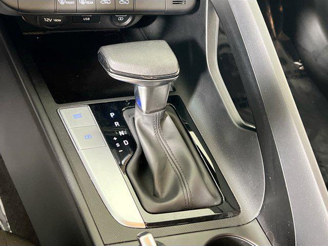 Photo of 2023 Quartz White Hyundai ELANTRA