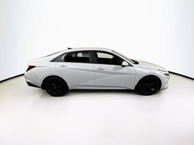 Photo of 2023 Quartz White Hyundai ELANTRA