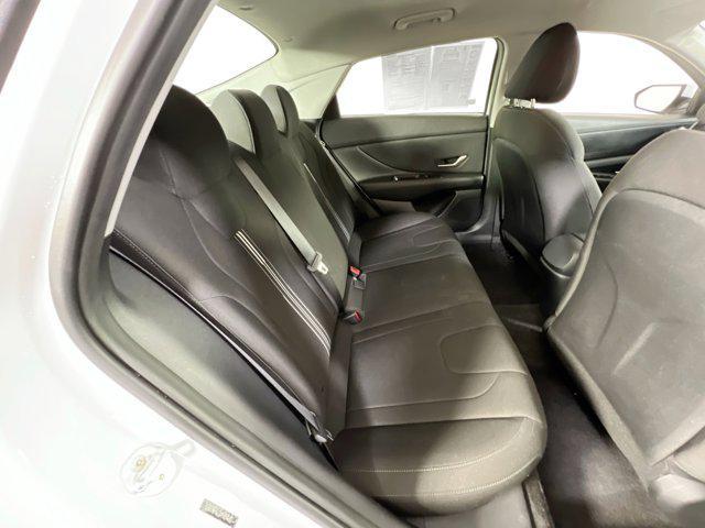 Photo of 2023 Quartz White Hyundai ELANTRA