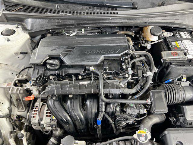 Photo of 2023 Quartz White Hyundai ELANTRA