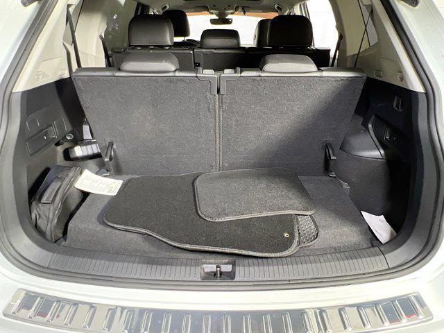 Photo of 2022 Pure White Volkswagen Tiguan