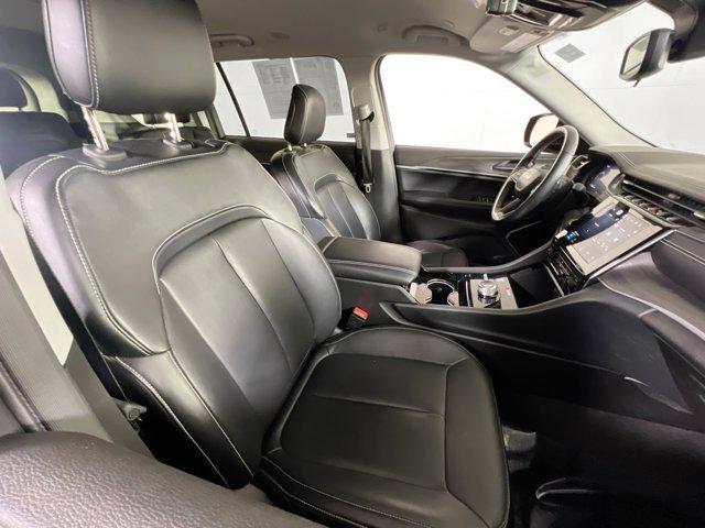 Photo of 2021 Velvet Red Pearlcoat Jeep Grand Cherokee L