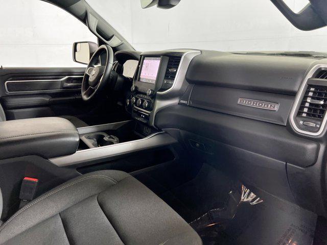 Photo of 2023 Diamond Black Crystal Pearlcoat RAM 1500