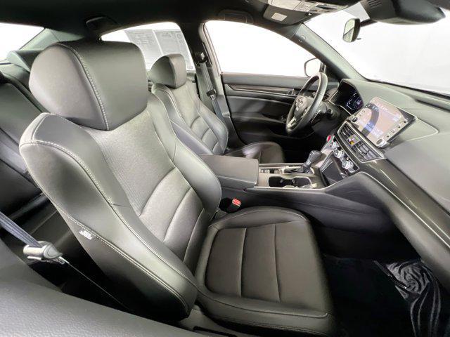 Photo of 2022 Lunar Silver Metallic Honda Accord