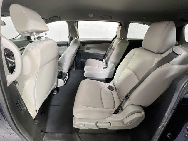 Photo of 2019 Obsidian Blue Pearl Honda Odyssey