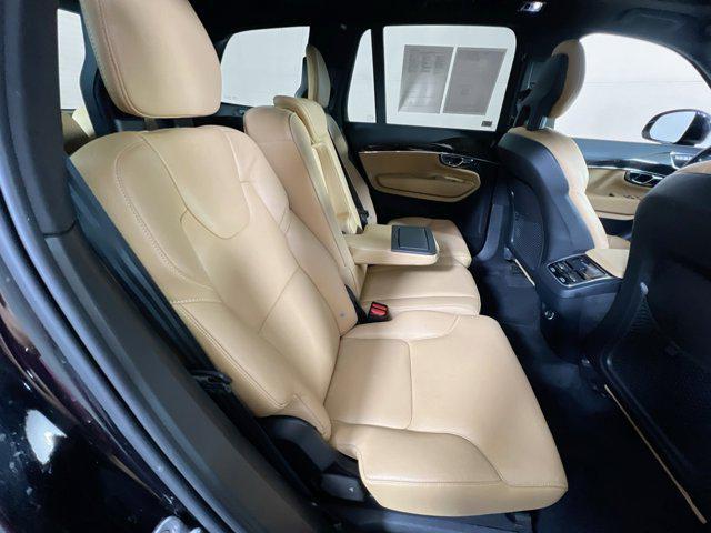 Photo of 2017 Onyx Black Metallic Volvo XC90