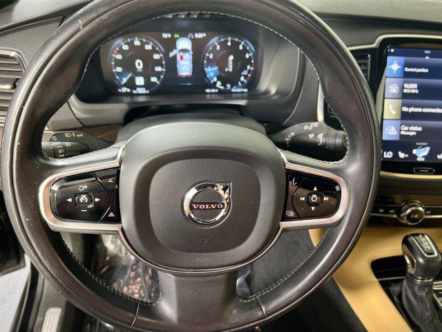 Photo of 2017 Onyx Black Metallic Volvo XC90