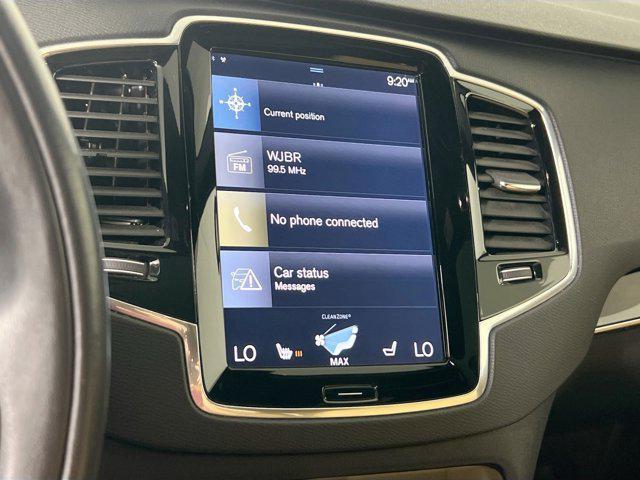 Photo of 2017 Onyx Black Metallic Volvo XC90