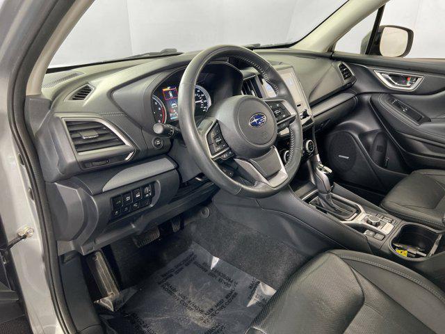 Photo of 2021 Ice Silver Metallic Subaru Forester