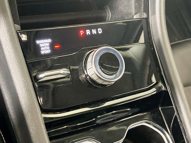 Photo of 2021 Diamond Black Crystal Pearlcoat Jeep Grand Cherokee L