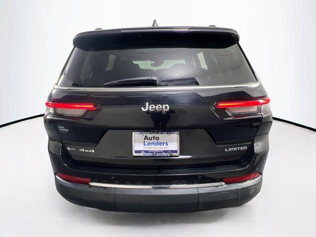 Photo of 2021 Diamond Black Crystal Pearlcoat Jeep Grand Cherokee L