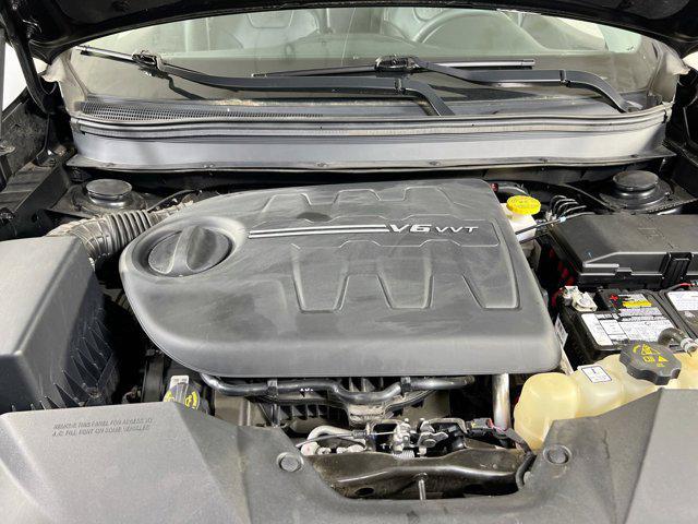 Photo of 2021 Diamond Black Crystal Pearlcoat Jeep Cherokee