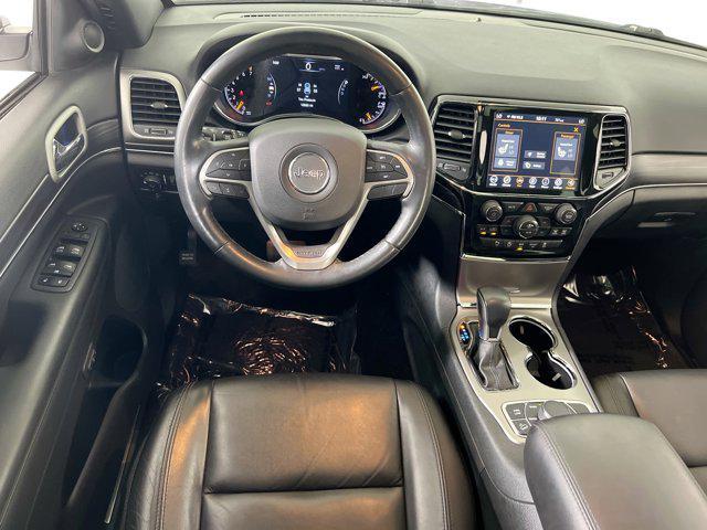 Photo of 2022 Bright White Clearcoat Jeep Grand Cherokee