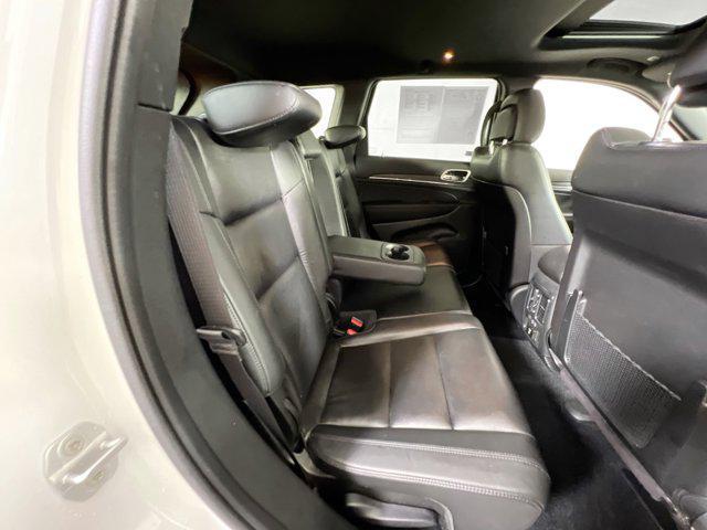 Photo of 2022 Bright White Clearcoat Jeep Grand Cherokee