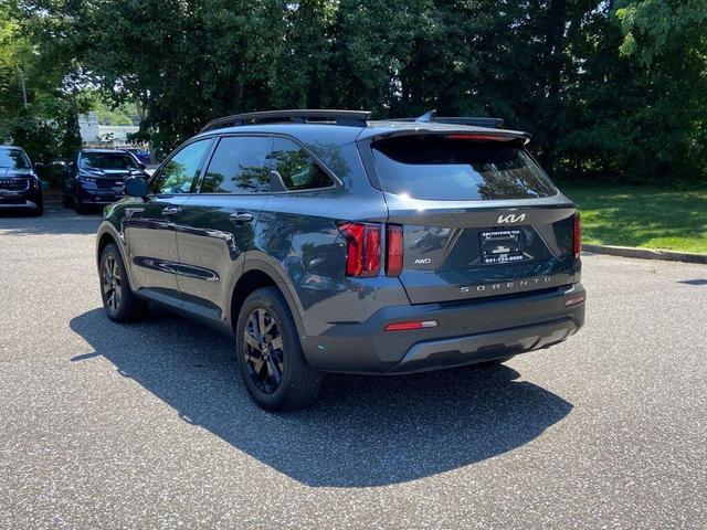 Photo of 2022 Gravity Gray Kia Sorento