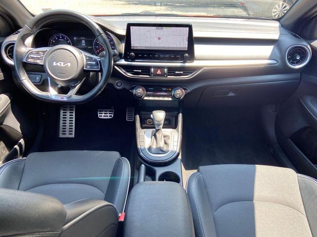 Photo of 2022 Fire Orange Kia Forte