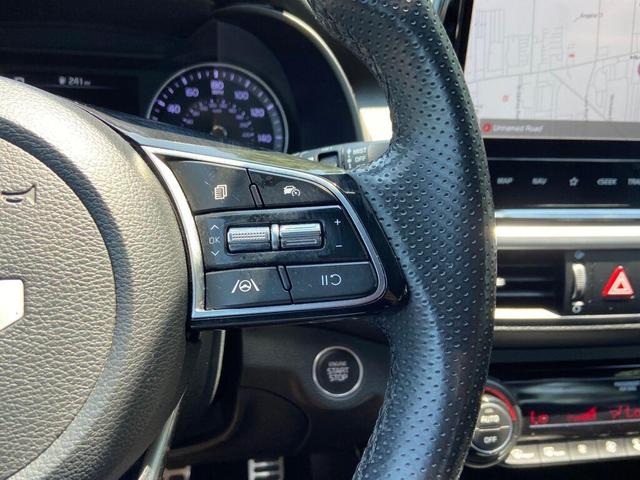 Photo of 2022 Fire Orange Kia Forte