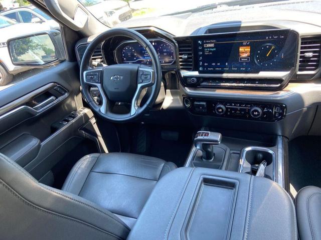 Photo of 2022 Northsky Blue Metallic Chevrolet Silverado 1500