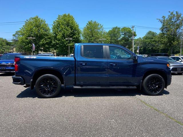 Photo of 2022 Northsky Blue Metallic Chevrolet Silverado 1500