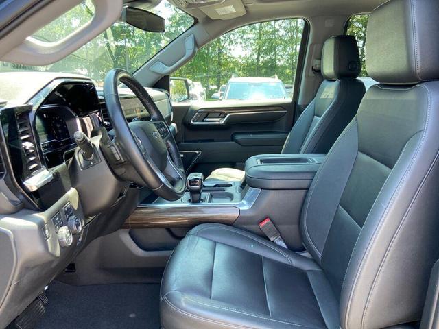 Photo of 2022 Northsky Blue Metallic Chevrolet Silverado 1500