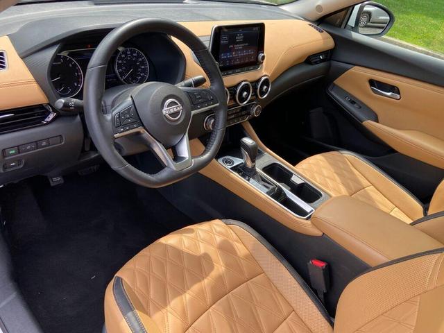 Photo of 2024 Aspen White Nissan Sentra
