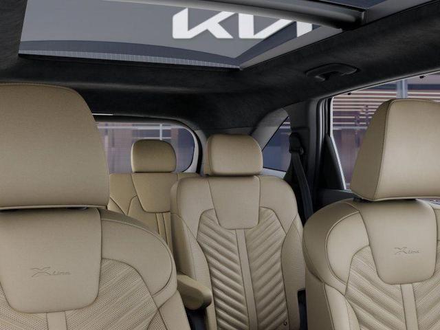 Photo of 2025 Ebony Black Kia Sorento
