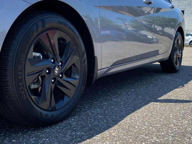 Photo of 2023 Metal Hyundai ELANTRA