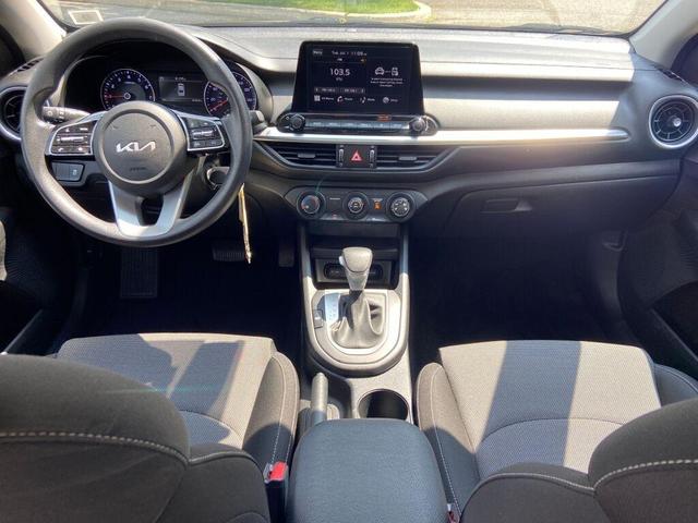 Photo of 2023 Aurora Black Pearl Kia Forte