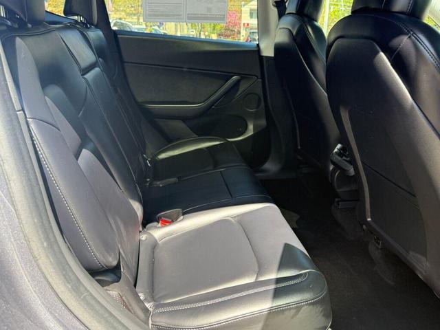 Photo of 2021 Gray Tesla Model Y