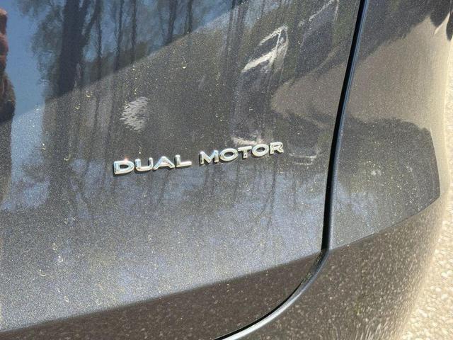 Photo of 2021 Gray Tesla Model Y