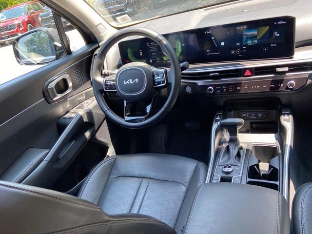 Photo of 2025 Gravity Gray Kia Sorento