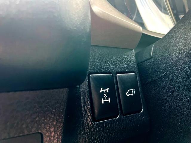 Photo of 2018 Not Specified Toyota RAV4