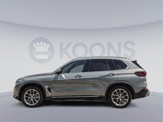 Photo of 2024 Black Sapphire Metallic BMW X5