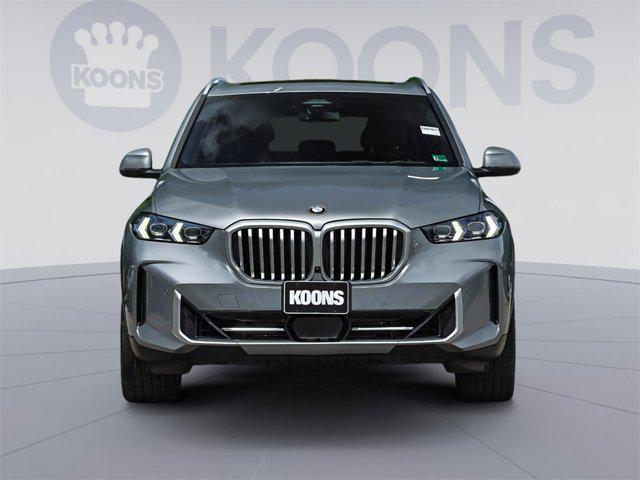 Photo of 2024 Black Sapphire Metallic BMW X5