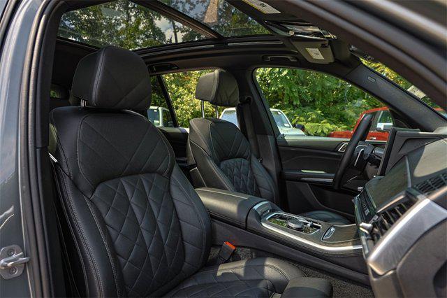 Photo of 2024 Black Sapphire Metallic BMW X5