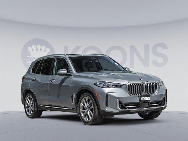 Photo of 2024 Black Sapphire Metallic BMW X5