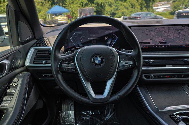 Photo of 2024 Black Sapphire Metallic BMW X5