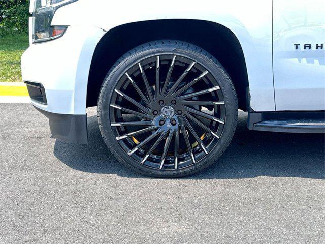 Photo of 2018 Summit White Chevrolet Tahoe
