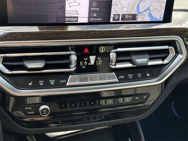 Photo of 2024 Black BMW X4
