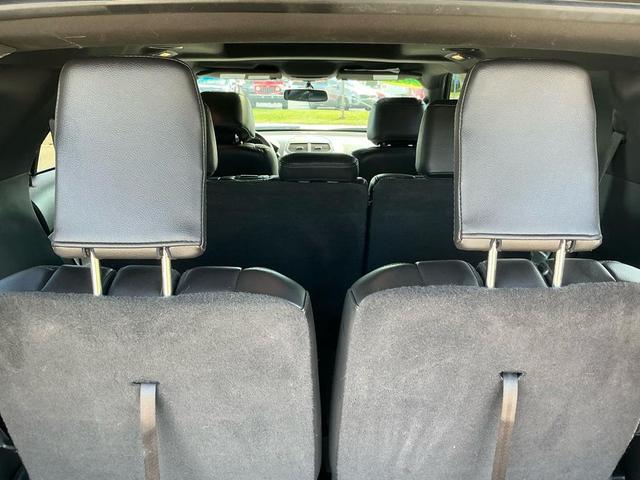 Photo of 2015 Tuxedo Black Metallic Ford Explorer