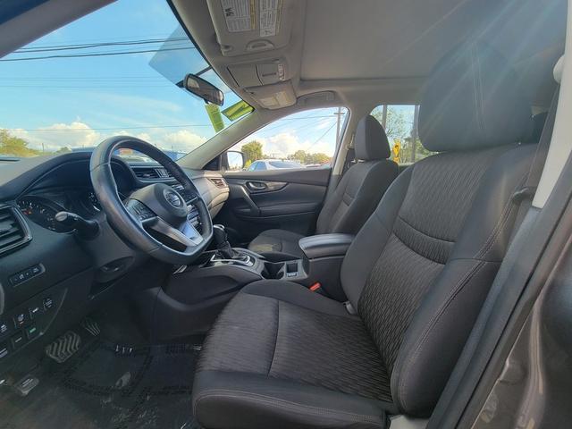Photo of 2017 Gun Metallic Nissan Rogue Hybrid