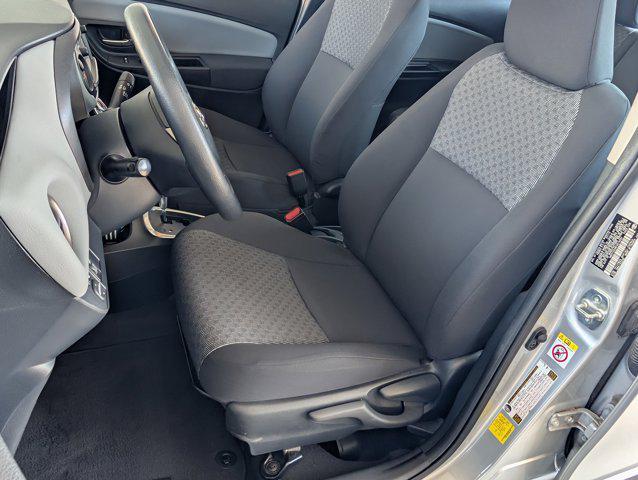 Photo of 2015 Classic Silver Metallic Toyota Yaris