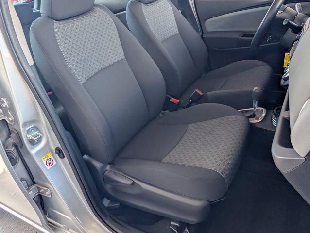 Photo of 2015 Classic Silver Metallic Toyota Yaris