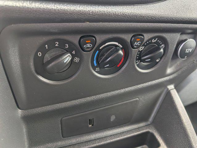 Photo of 2017 Oxford White Ford Transit-250