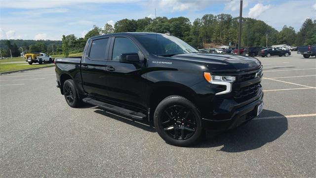 Photo of 2022 Black Chevrolet Silverado 1500