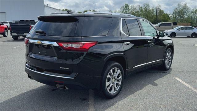 Photo of 2020 Mosaic Black Metallic Chevrolet Traverse